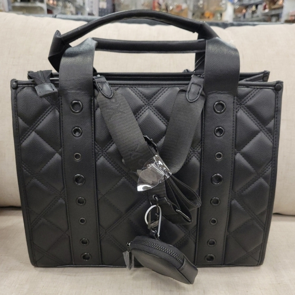 🖤🔹️Betsey Johnson🔹️ black Skull Tote Handbag or shoulder bag - Picture 6 of 9